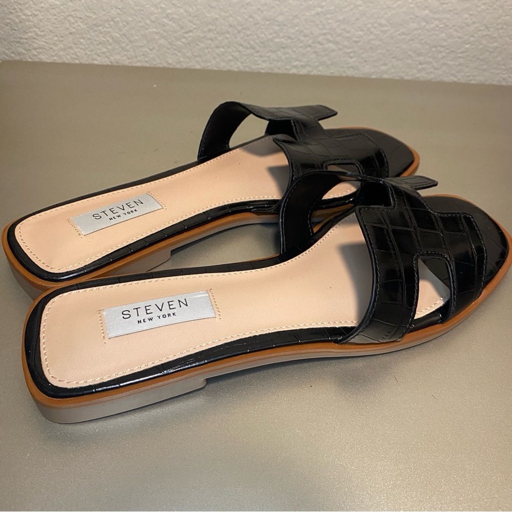 NEW STEVEN NEW YORK HARLIEN CROC EMBOSSED SLIDE SANDAL IN BLACK CROC - SIZE 8.5 - Picture 7 of 9
